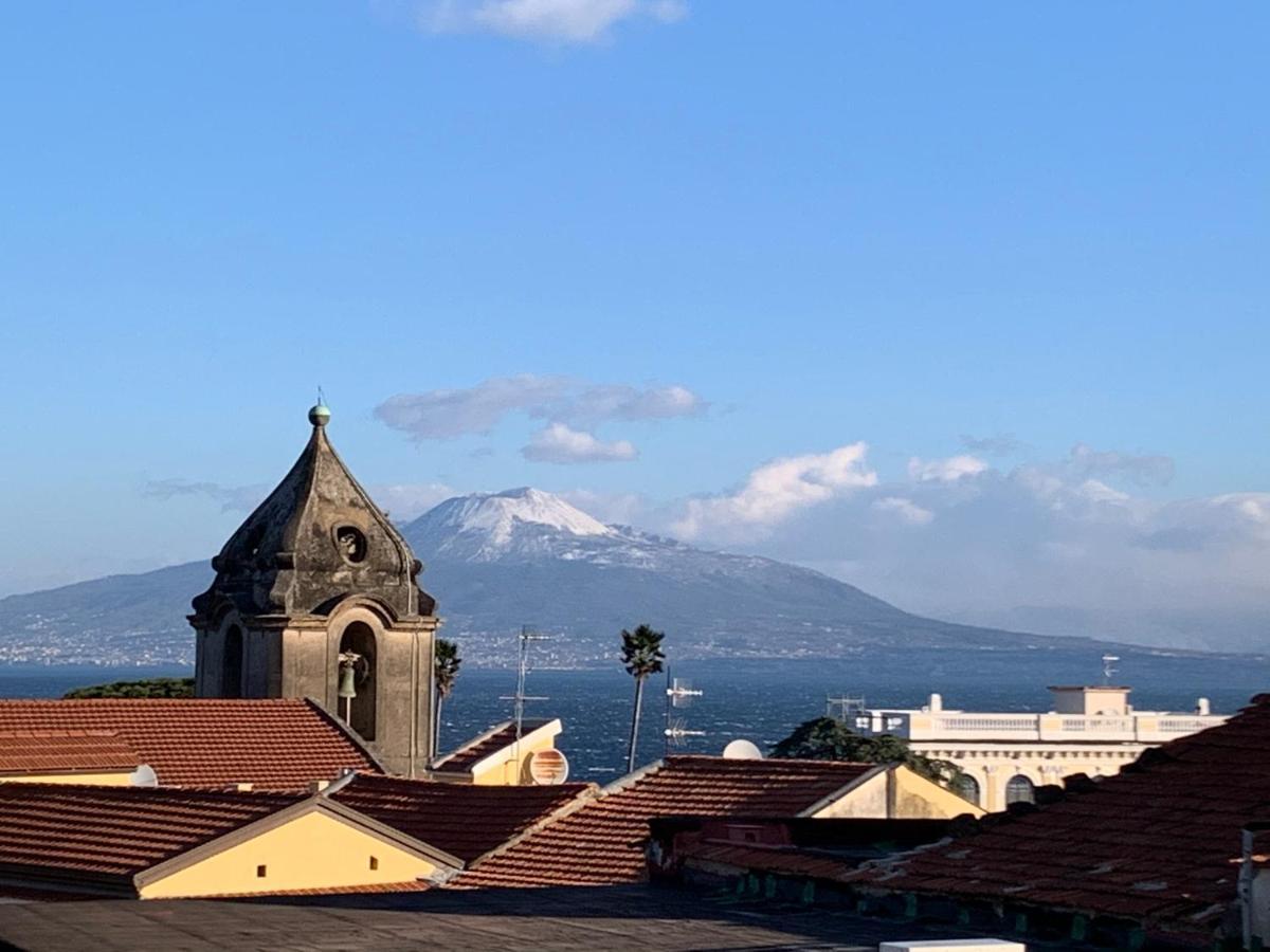 La Dimora Di Cornelia Aparthotel Sorrento Ngoại thất bức ảnh