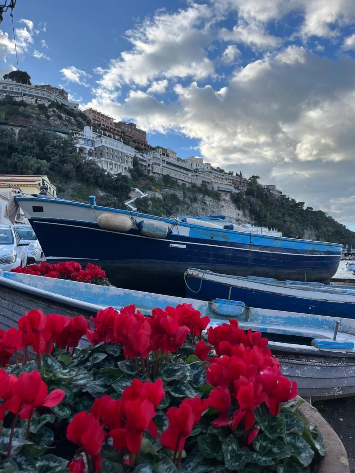 La Dimora Di Cornelia Aparthotel Sorrento Ngoại thất bức ảnh