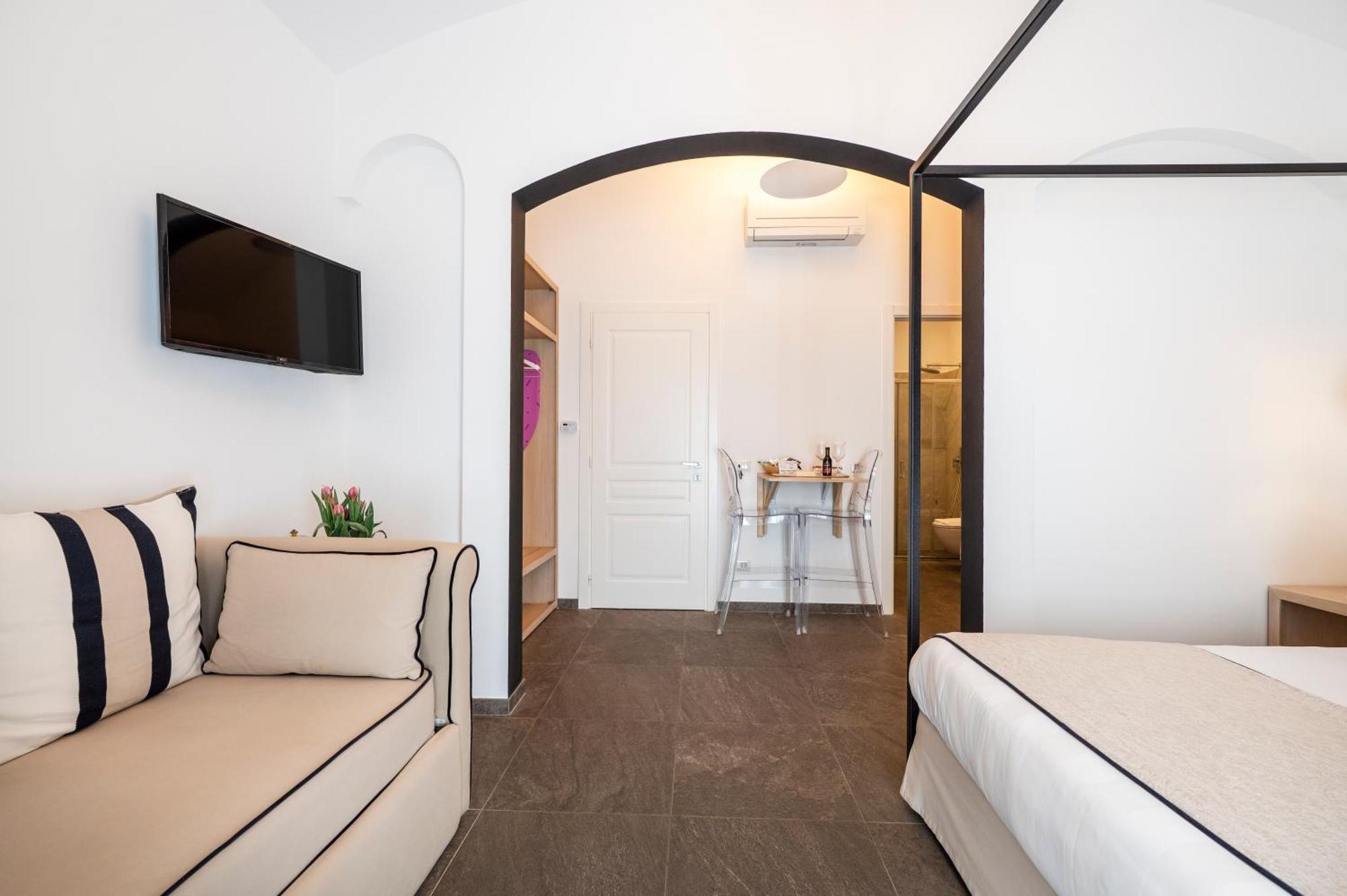 La Dimora Di Cornelia Aparthotel Sorrento Ngoại thất bức ảnh