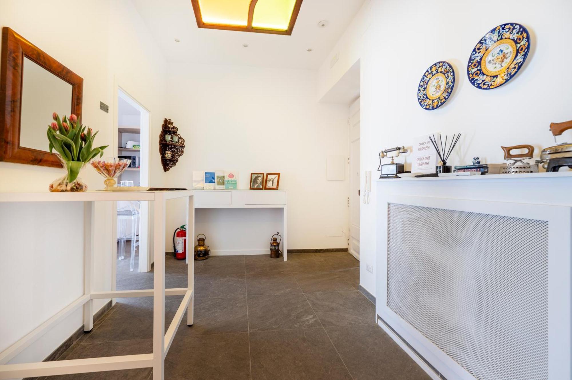 La Dimora Di Cornelia Aparthotel Sorrento Ngoại thất bức ảnh