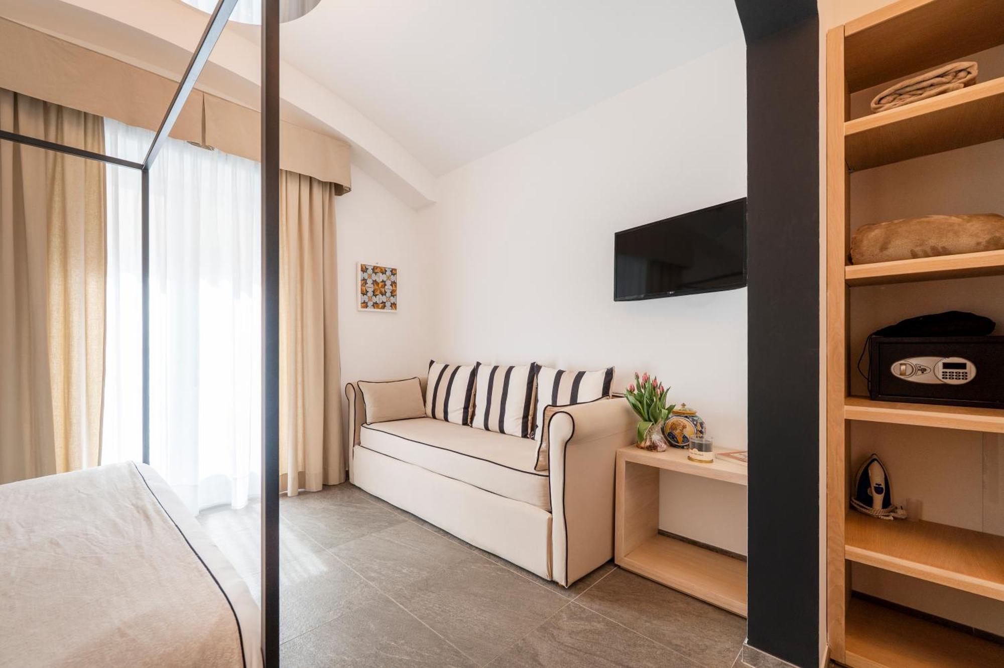 La Dimora Di Cornelia Aparthotel Sorrento Ngoại thất bức ảnh