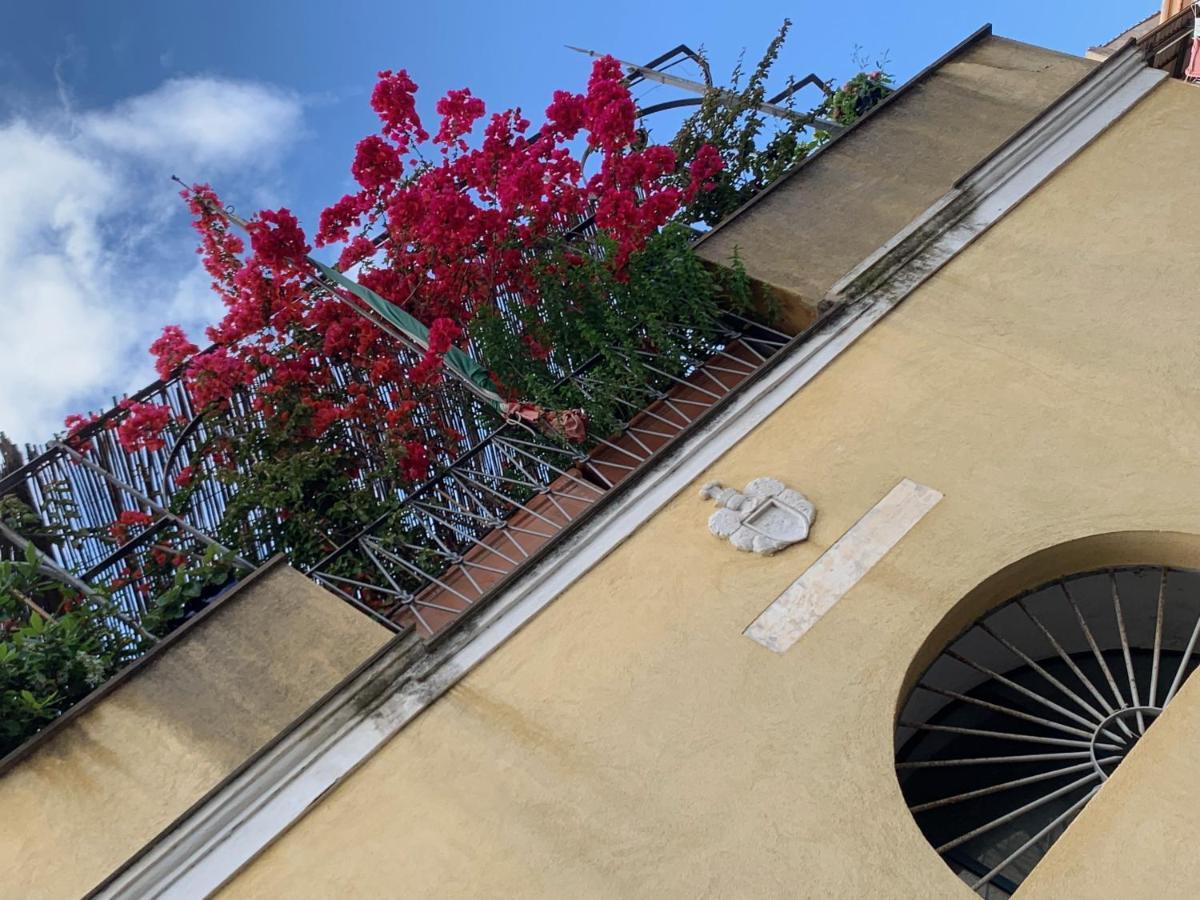 La Dimora Di Cornelia Aparthotel Sorrento Ngoại thất bức ảnh